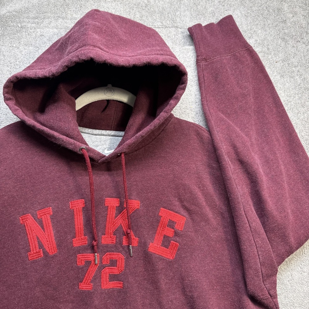 Nike 72 Burgundy Hoodie Mens‎ Large Embroidered Logo Pullover Streetwear